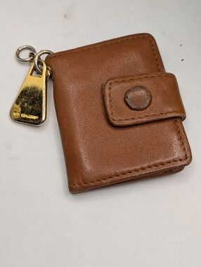Sharif Brown Leather Photo Charm Keychain